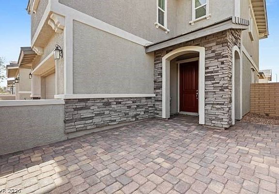 2nd image of 687 Quasi St