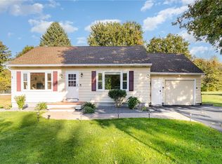 1282 Shoecraft Rd, Webster, NY 14580