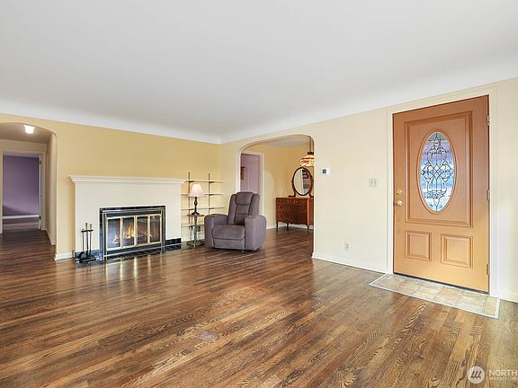 5th image of 111 R Street SE