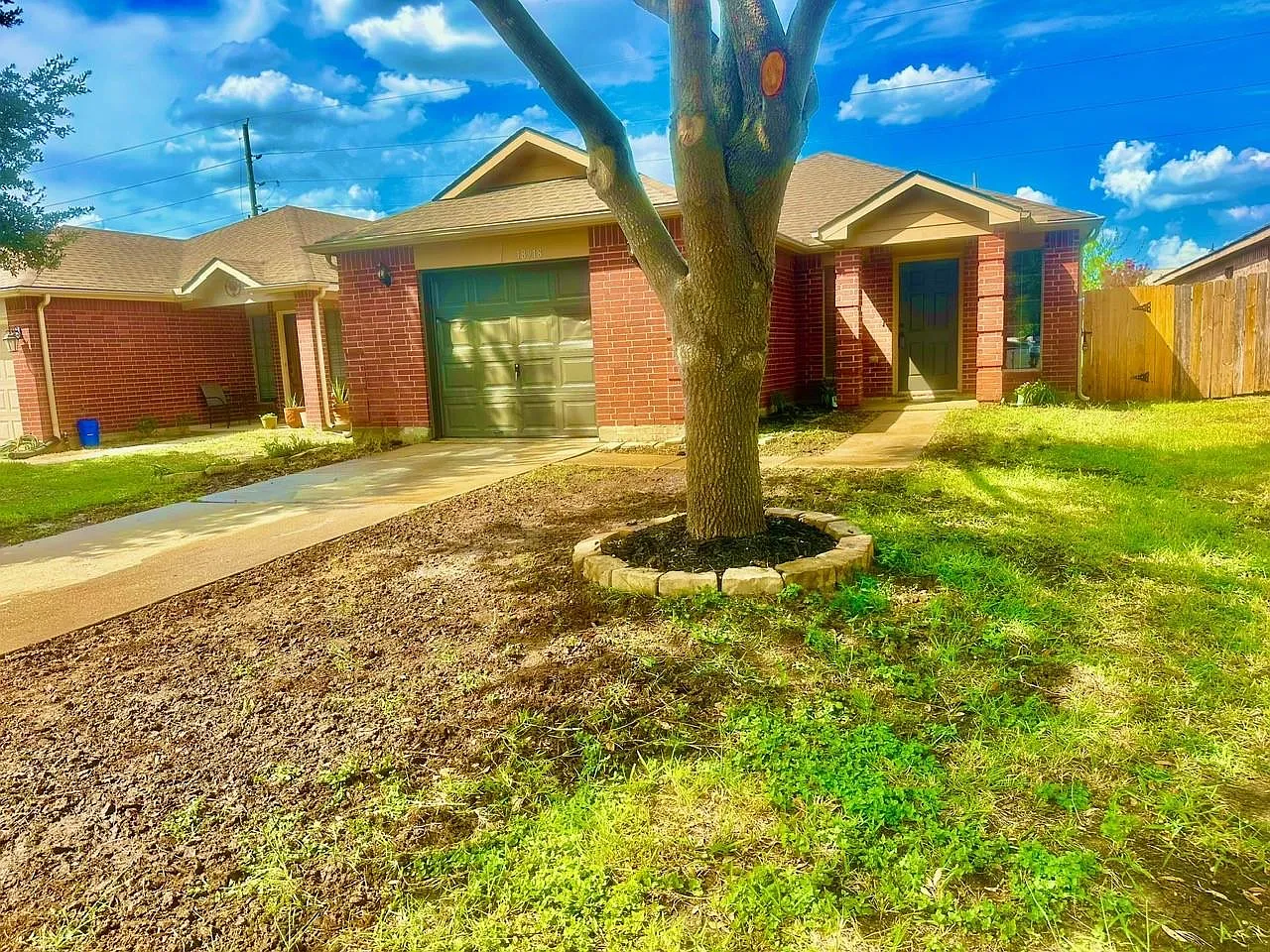4 bed, 2.0 bath, 1560 sqft, $1,800 — Photo 1