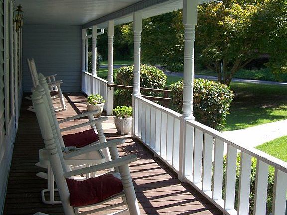 5th image of 3277 Barlow Rd