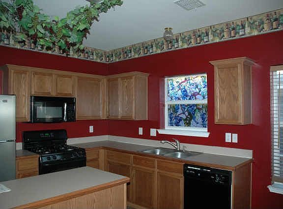 2nd image of 4016 Summerhill Ln
