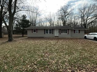 1010 Enterprise St, Benton, IL 62812