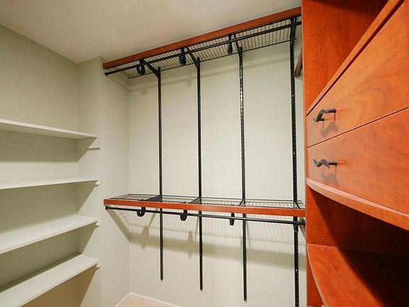 2nd image of 170 Talbott St APT 207