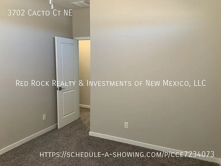 3702 Cacto Ct NE — Photo 11