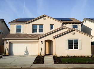 3491 Wrenwood Ave, Clovis, CA 93619