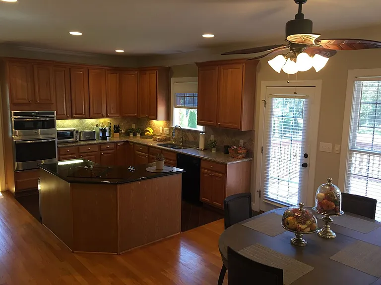 1004 James Madison Dr — Photo 7