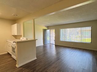 909 S Citron St APT 2, Anaheim, CA 92805