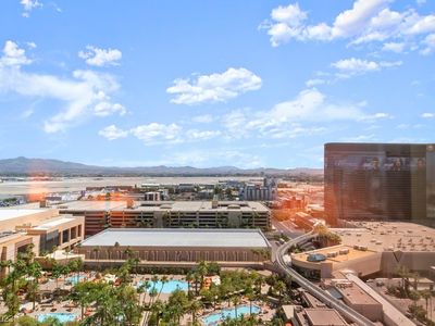 145 E Harmon Ave #1906, Las Vegas, NV, 89109