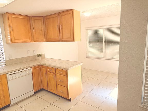 5th image of 8158 Canyon Oak Dr