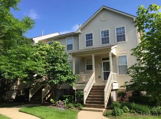 460 Littleton Trl, Elgin, IL 60120