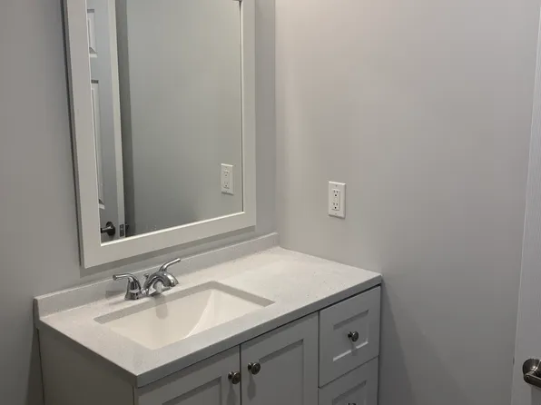(undisclosed Address), Somerset, NJ 08873