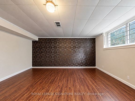 5th image of 35 Florens Ave