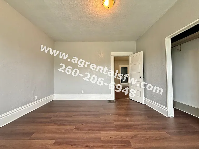 825 Eckart St — Photo 5