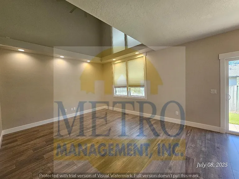 2111 4th St N — Photo 5