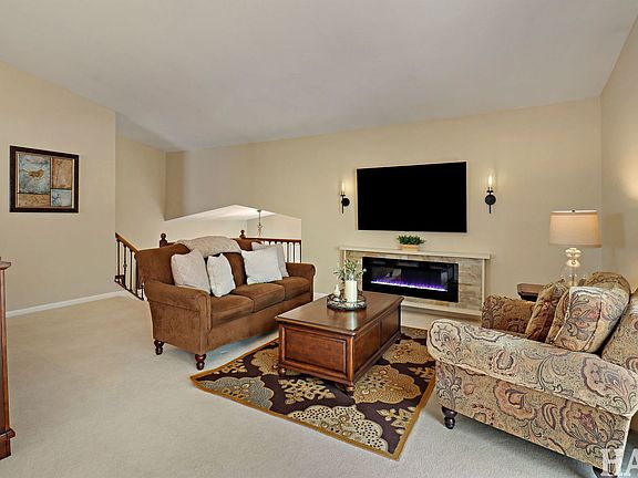 5th image of 38 Chelsea Ln