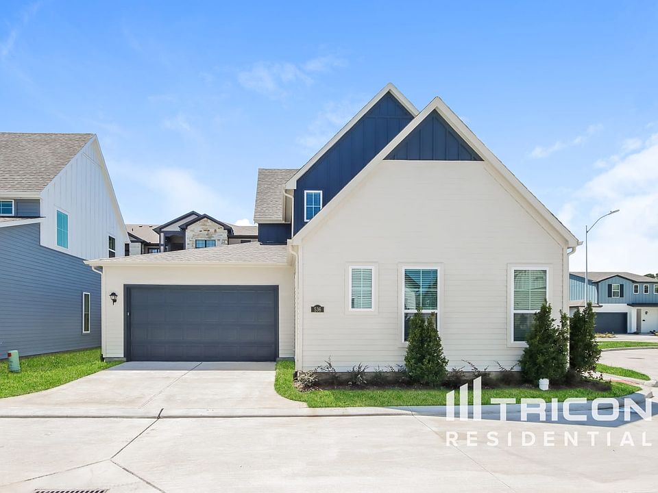 1st image of 9835 Willow Creek Commerce Dr #536