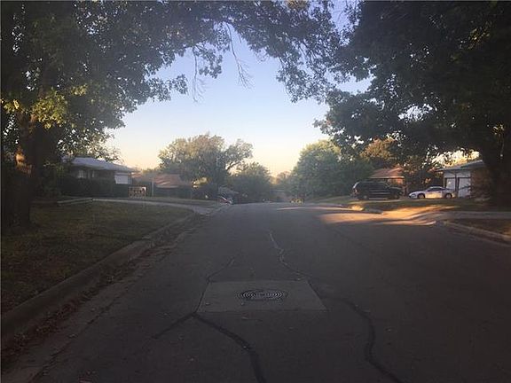 3rd image of 4821 Sewell Ave