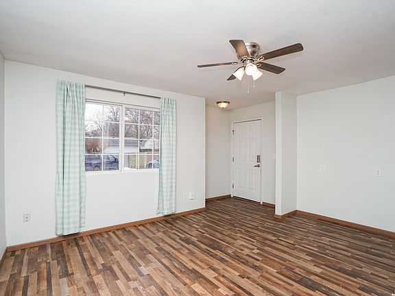 3rd image of 1505 W 25th Ct APT B7