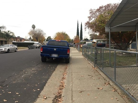 4th image of 920 Sharian St
