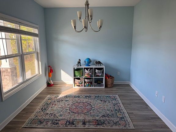 3rd image of 533 Transom Way