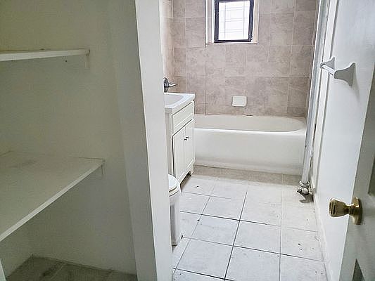 2nd image of 275 Linden Blvd APT E2