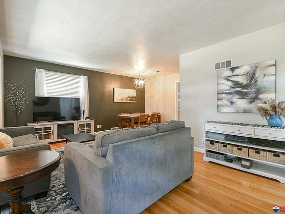4th image of 4543 Hill Dr