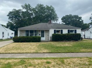 824 Manchester Dr, South Bend, IN
