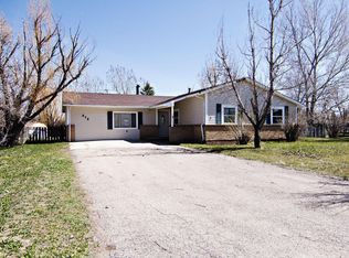 915 Aspen Ln, Gillette, WY 82716