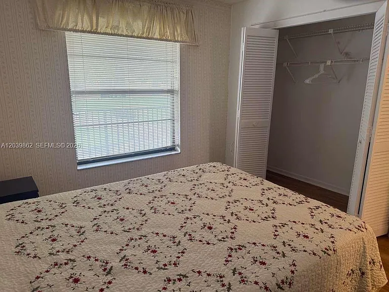 2 Briarwood Cir #212 — Photo 14
