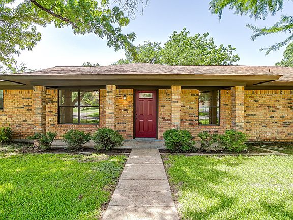 2nd image of 1009 Abbie Ln