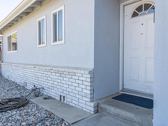 3rd image of 1931 N Kensington Way