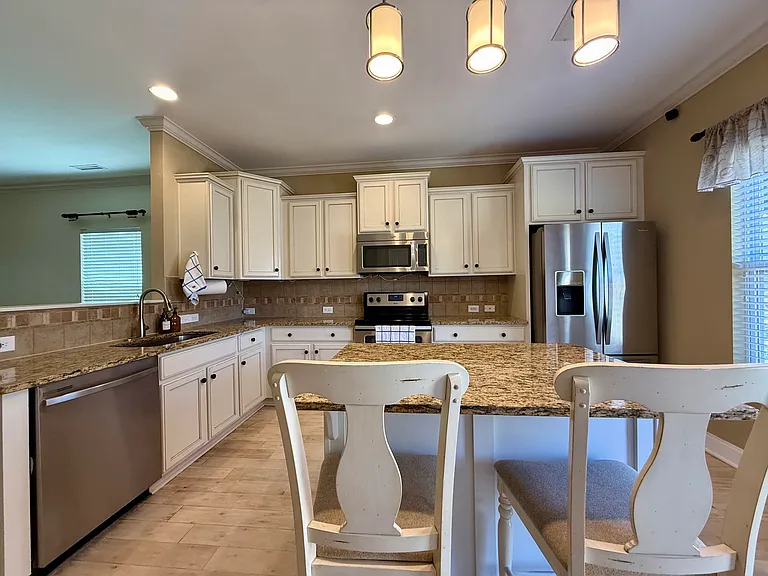 7007 McLothian Ln — Photo 13