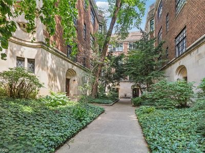 2509 Overlook Rd APT 2, Cleveland Heights, OH, 44106