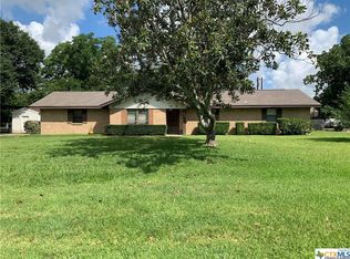 203 Brooks Rd, Victoria, TX 77904