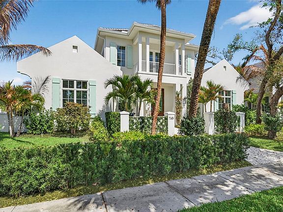 4th image of 765 Azalea Ln
