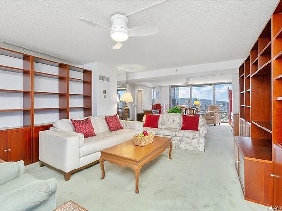 2nd image of 415 South St #Makai3401