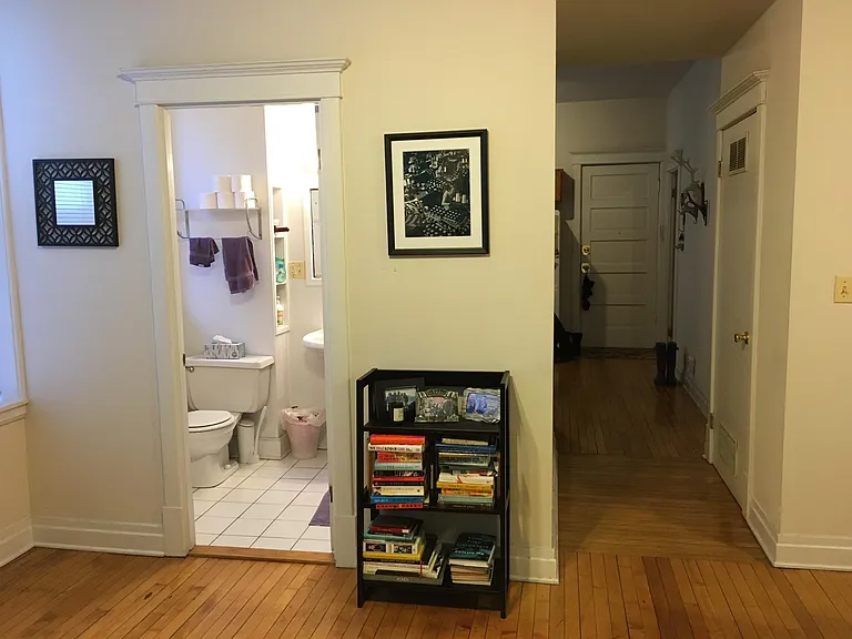 1434 N Greenview Ave #2R — Photo 4