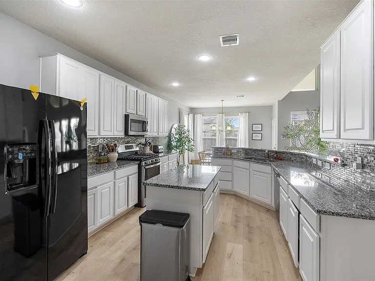 4142 Soaring Elm St — Photo 3