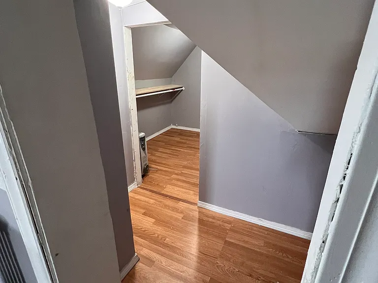 109 High Rock St — Photo 5
