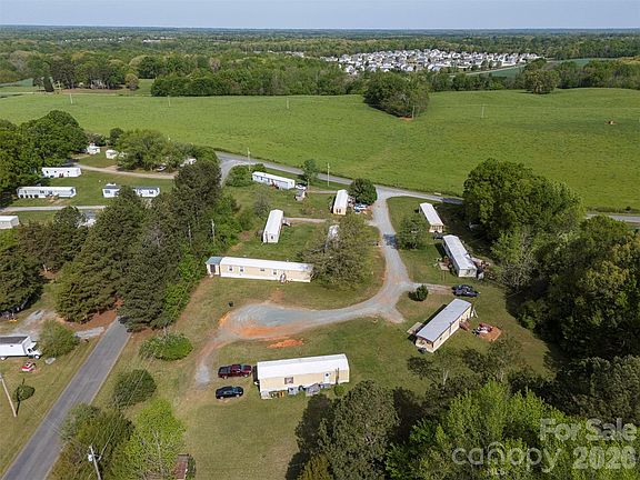 5th image of 1717 Roscoe Howey Rd
