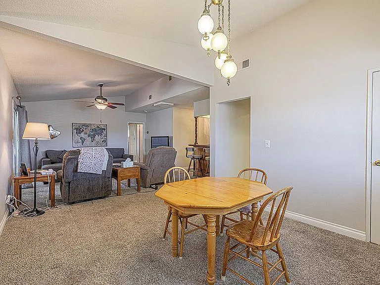 43710 Rimvale Ave — Photo 8