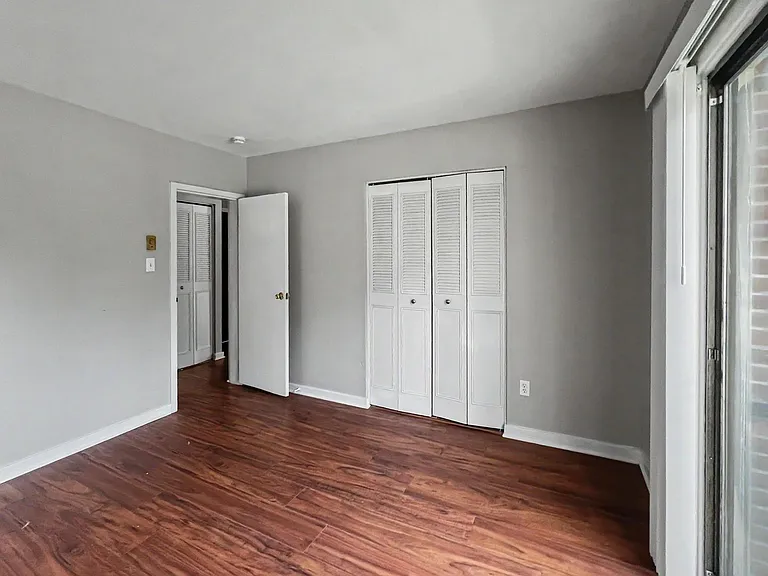 406-408 W Lafayette St — Photo 31