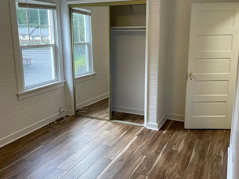 1715 W Railroad Ave #2 — Photo 12