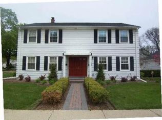 8122 W Arthur Ave, West Allis, WI 53219