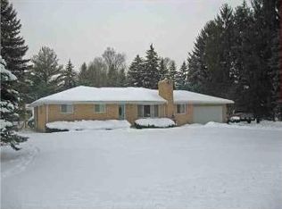 1365 Lyle St, Burton, MI