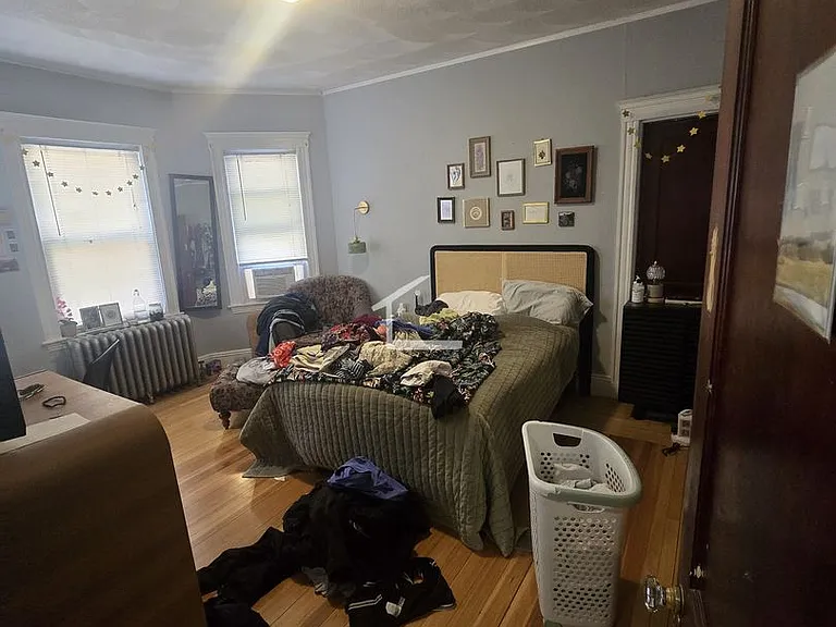 214 Kelton St — Photo 15