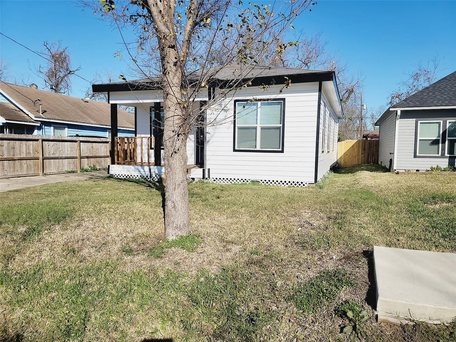 3 bed, 2.0 bath, 1260 sqft, $1,700 — Photo 2
