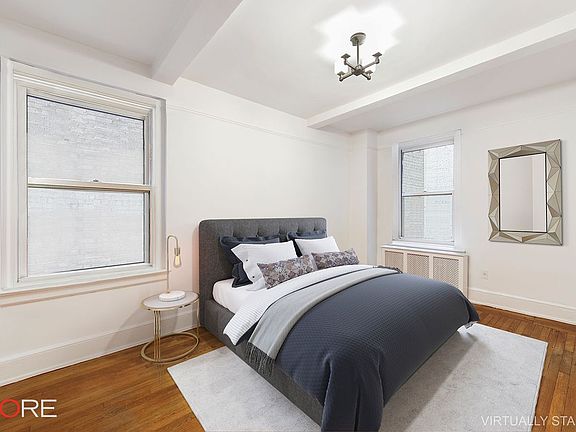 3rd image of 304 W 75th St APT 4H
