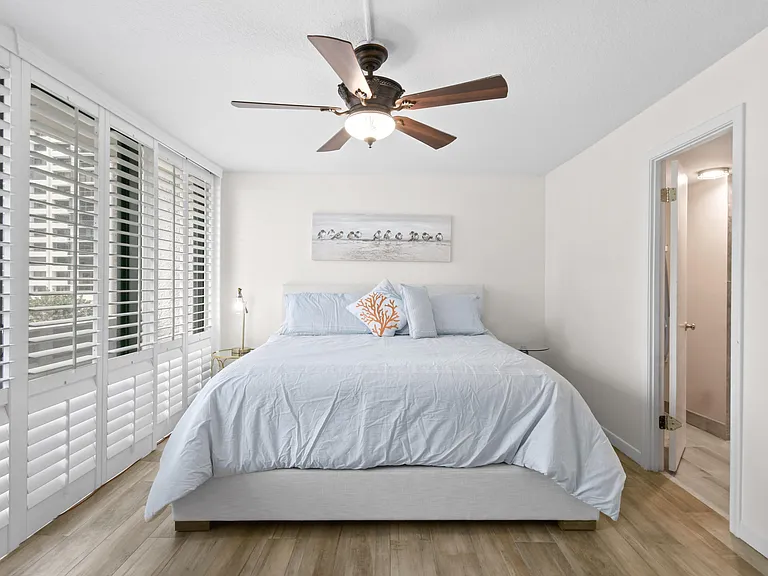 4200 N Ocean Dr #1 — Photo 51